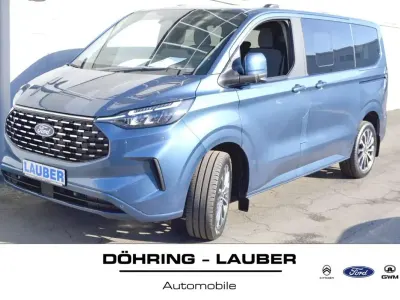 Nowe Ford Tourneo Titanium 170 KM (125 kW) 2026 Niebieski Minivan