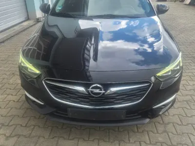 Gebraucht Opel Insignia 136 PS (100 kW) 2017 Schwarz Limousine