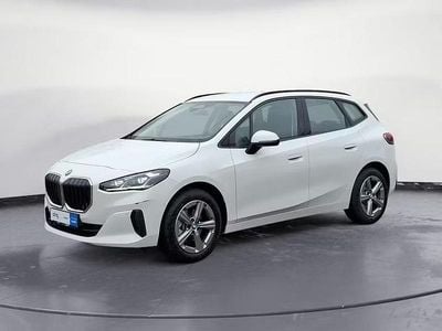 Gebraucht BMW 220 Active Tourer 156 PS (114 kW) 2025 Weiß Van / Kleinbus