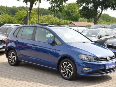 Gebraucht VW Golf Sportsvan Join 131 PS (96 kW) 2018 Blau Van / Kleinbus