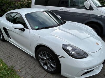 Porsche 718 Cayman