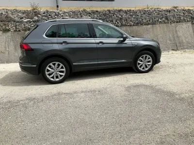 Gebraucht VW Tiguan Highline 180 PS (132 kW) 2017 Grau SUV