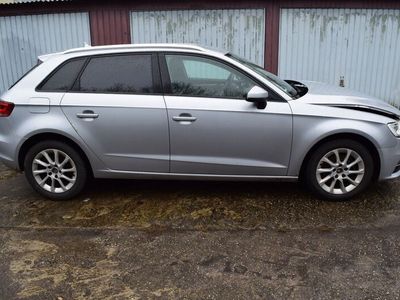 gebraucht Audi A3 Sportback Attraction/ Navi/ Xenon