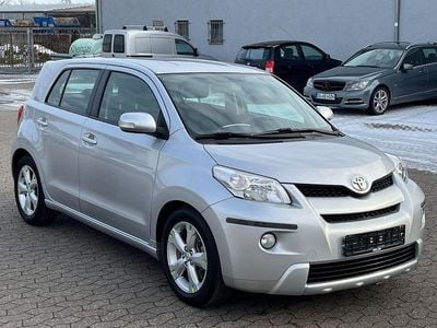 Gebraucht Toyota Urban Cruiser 101 PS (74 kW) 2011 Silber Limousine