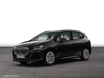 Black sapphire metallic Gebraucht 2025 BMW 223 Active Tourer Comfort Edition Van / Kleinbus | 46.514 € (Fairer Preis)