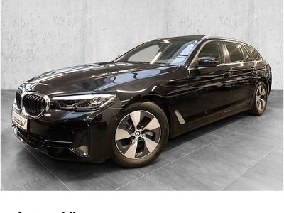 Gebraucht BMW 520 Efficient Dynamics 190 PS (139 kW) 2022 Schwarz Kombi