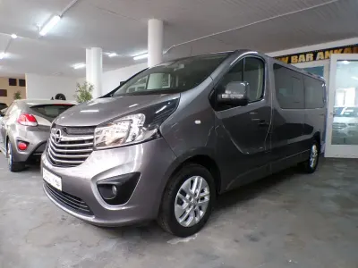 Gebraucht Opel Vivaro 145 PS (106 kW) 2018 Grau Van / Kleinbus
