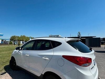 Gebraucht Hyundai ix35 Comfort 135 PS (99 kW) 2012 Weiß SUV