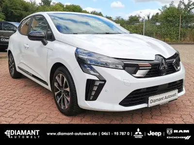 Gebraucht Mitsubishi Colt Plus 91 PS (66 kW) 2023 Weiß Kleinwagen
