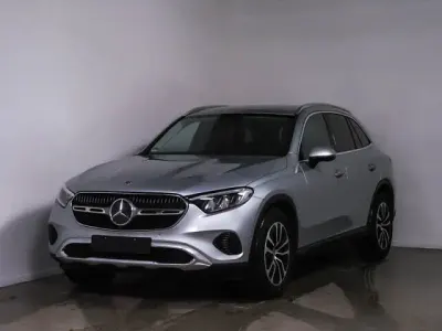 Gebraucht Mercedes GLC220 197 PS (144 kW) 2025 Lack hightechsilber SUV