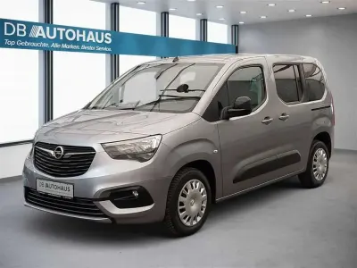 Second-hand Opel Combo Life Elegance 131 CP (96 kW) 2022 Argintiu Monovolum