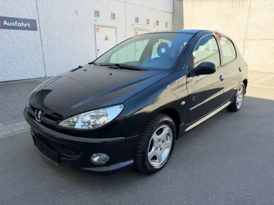 Gebraucht Peugeot 206 75 PS (55 kW) 2007 Schwarz Limousine