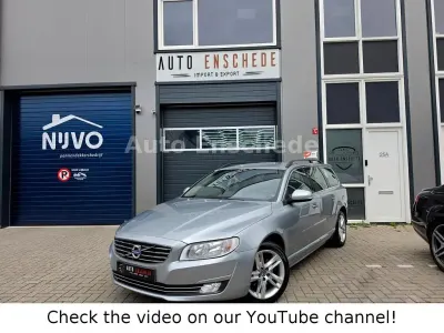 Gebraucht Volvo V70 Summum 181 PS (133 kW) 2015 Silber Kombi