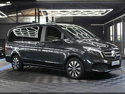Usata Mercedes V300 Avantgarde Edition 237 CV (174 kW) 2022 Grigio Monovolume