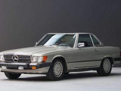 Gebraucht Mercedes 560 227 PS (166 kW) 1988 Silber Cabrio