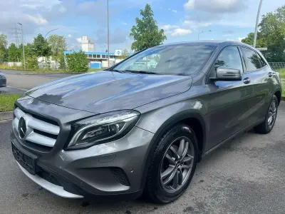 Gebraucht Mercedes GLA200 Edition 136 PS (100 kW) 2016 Grau SUV