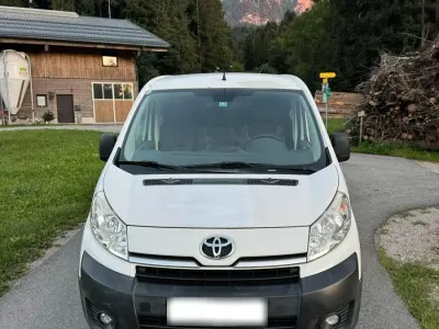 Gebraucht Toyota Proace 128 PS (94 kW) 2014 Weiß Van / Kleinbus