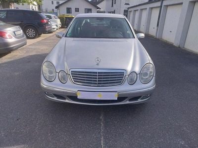 Mercedes E220