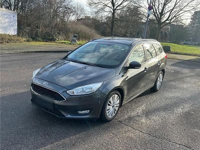 Gebraucht Ford Focus 120 PS (88 kW) 2017 Grau Kombi