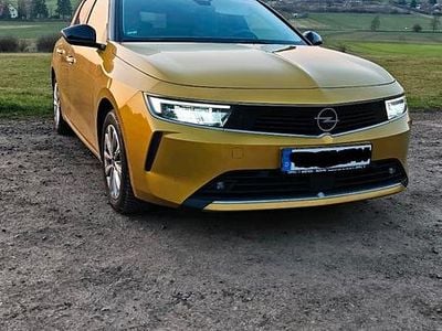 Gebraucht Opel Astra Elegance 110 PS (80 kW) 2023 Gold Limousine