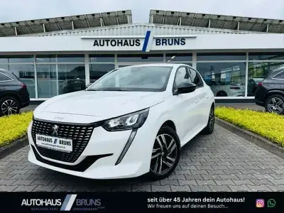 Gebraucht Peugeot 208 Allure 101 PS (74 kW) 2024 Weiss banquise Kleinwagen