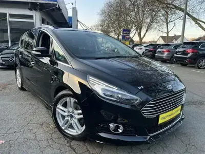 Używany Ford S-MAX ST-Line 209 KM (153 kW) 2016 Czarny Minivan