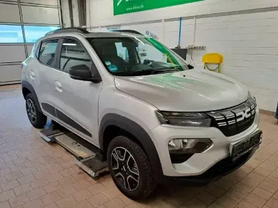 Gebraucht Dacia Spring Essentiel 33 kW (45 PS) 2023 Silber Kleinwagen