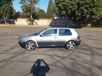 Gebraucht VW Golf IV Trendline 131 PS (96 kW) 2002 Silber Limousine