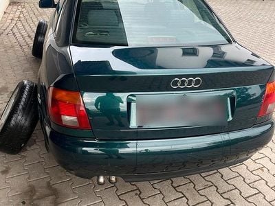 Second-hand Audi A4 115 CP (84 kW) 1996 Berlinǎ