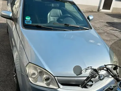 Gebraucht Opel Tigra 92 PS (67 kW) 2004 Blau Cabrio