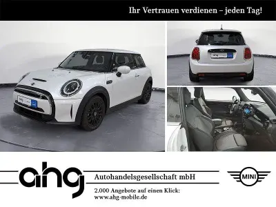 Gebraucht Mini Cooper SE Classic 135 kW (184 PS) 2023 Weiß Kleinwagen