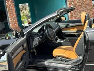 Gebraucht Mercedes E350 Elegance 292 PS (214 kW) 2011 Schwarz Cabrio