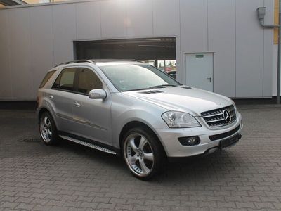 gebraucht Mercedes ML350 4MATIC Airmatic*AHK*SD*Xenon*Comand*22"LM