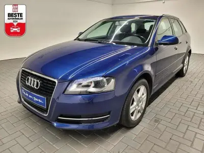Gebraucht Audi A3 105 PS (77 kW) 2010 Blau Kleinwagen
