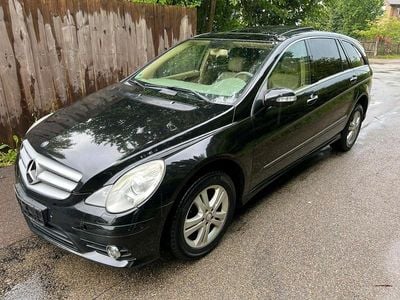 Mercedes R320