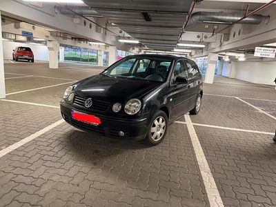 Gebraucht VW Polo 60 PS (44 kW) 2003 Schwarz Kleinwagen