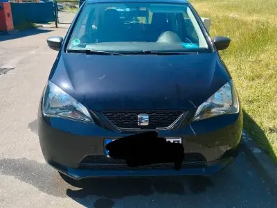 Używany Seat Mii Reference 60 KM (44 kW) 2012 Czarny Hatchback