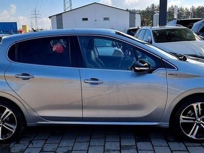 Gebraucht Peugeot 208 GT-line 110 PS (80 kW) 2019 Grau Kleinwagen