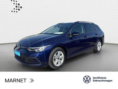 Gebraucht VW Golf VIII Life 150 PS (110 kW) 2022 Atlantik blue metallic Kombi