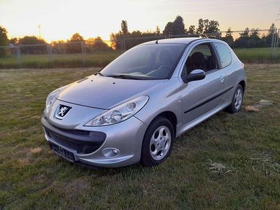 Gebraucht Peugeot 206 60 PS (44 kW) 2009 Silber Kleinwagen