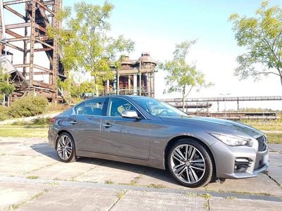 Gebraucht Infiniti Q50 Sport Tech 170 PS (125 kW) 2016 Grau Limousine