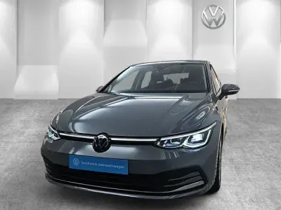 Gebraucht VW Golf VIII Business 190 PS (139 kW) 2024 Mondsteingrau Limousine