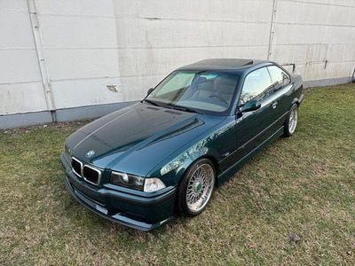 Grün Gebraucht 1995 BMW 320 M Sport Coupé | 11.900 €