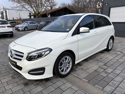 Second-hand Mercedes B200 Urban 136 CP (100 kW) 2016 Alb Monovolum