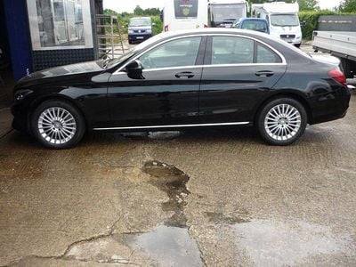 Gebraucht Mercedes C180 Exclusive 156 PS (114 kW) 2016 Obsidianschwarz Limousine
