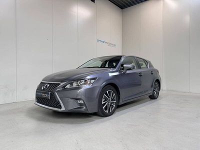 Lexus CT200h