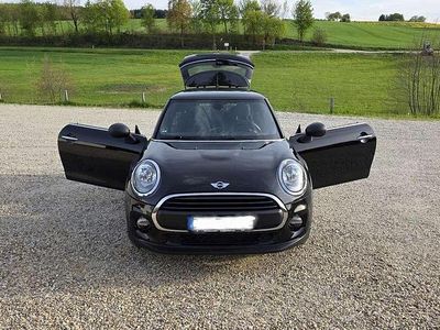 Second-hand Mini Metropolitan 102 CP (75 kW) 2016 Negru Berlinǎ