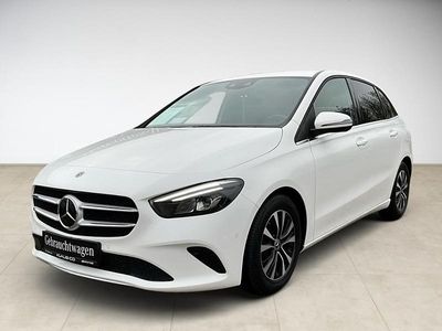 Gebraucht Mercedes B200 Style 150 PS (110 kW) 2020 Weiß Van / Kleinbus