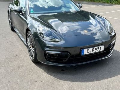 Porsche Panamera 4S