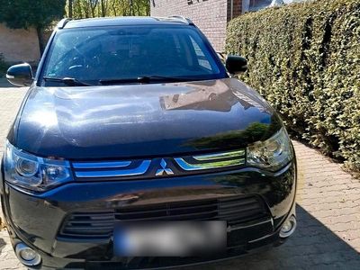 Usata Mitsubishi Outlander 150 CV (110 kW) 2014 Nero SUV